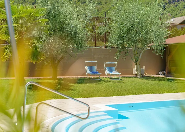 Garni Hotel Peterlinhof Caldaro